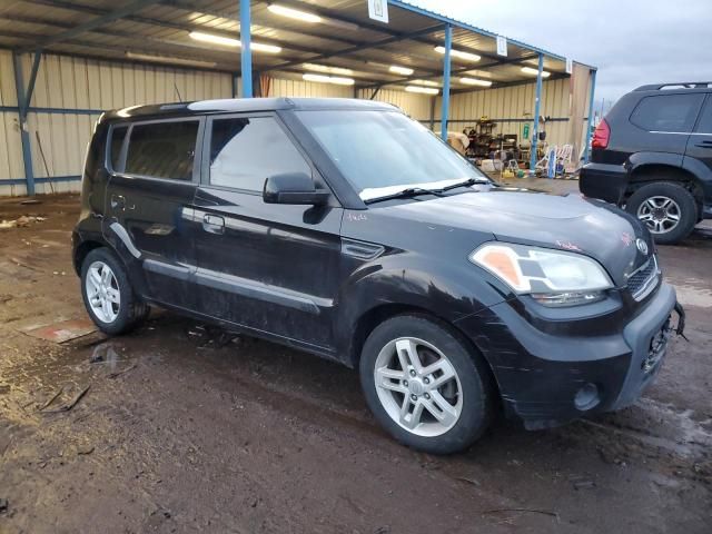 2010 KIA Soul +