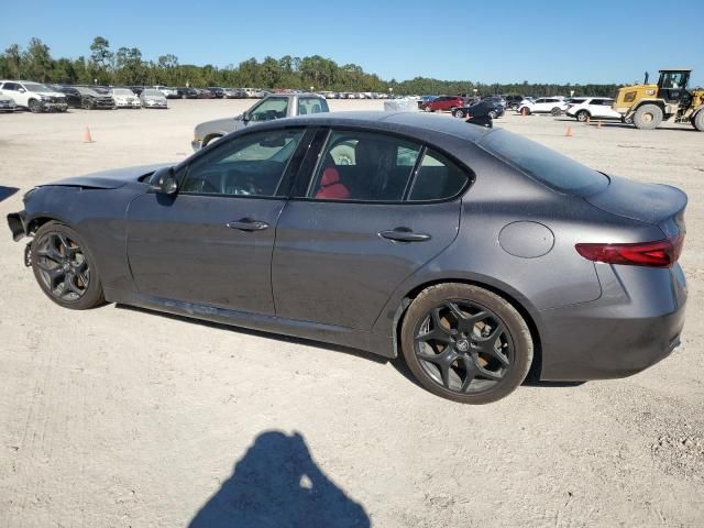 2021 Alfa Romeo Giulia Sport