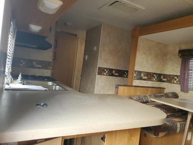 2006 Coachmen Capri