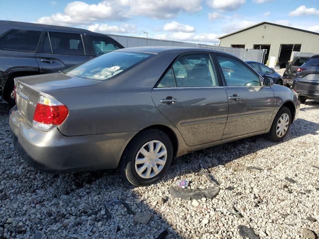 2005 Toyota Camry LE