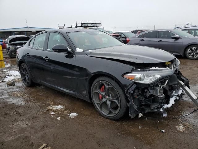 2018 Alfa Romeo Giulia TI Q4