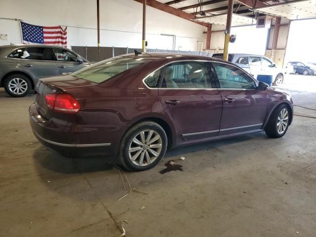 2012 Volkswagen Passat SEL