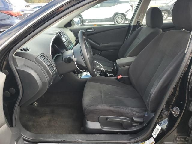 2010 Nissan Altima Base