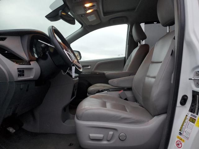 2018 Toyota Sienna XLE