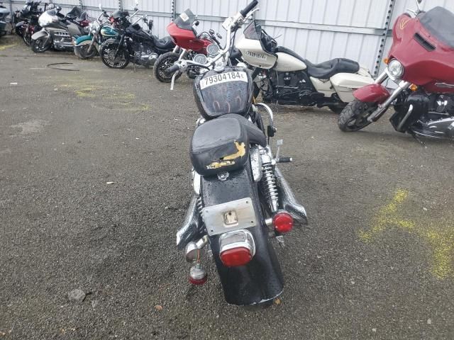 2000 Honda VF750 C