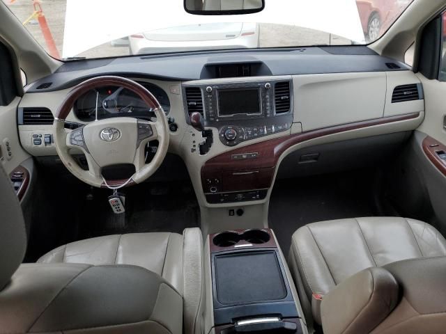 2013 Toyota Sienna XLE