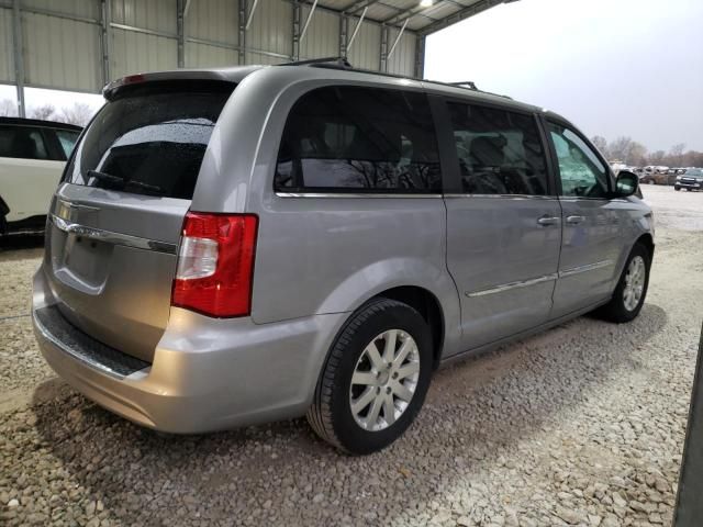 2016 Chrysler Town & Country Touring