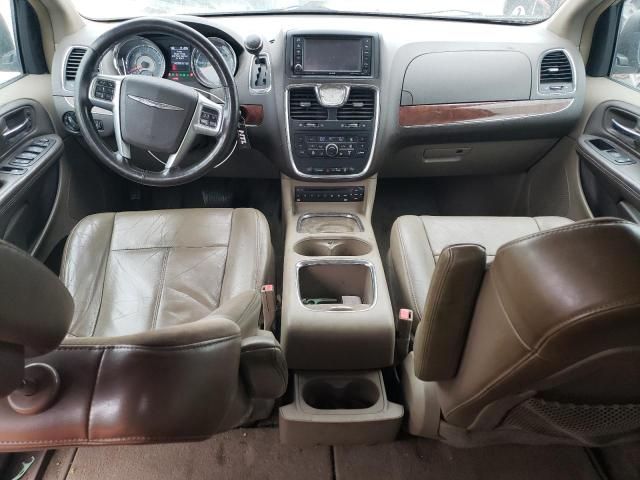 2011 Chrysler Town & Country Limited