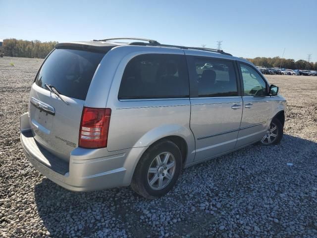 2010 Chrysler Town & Country Touring