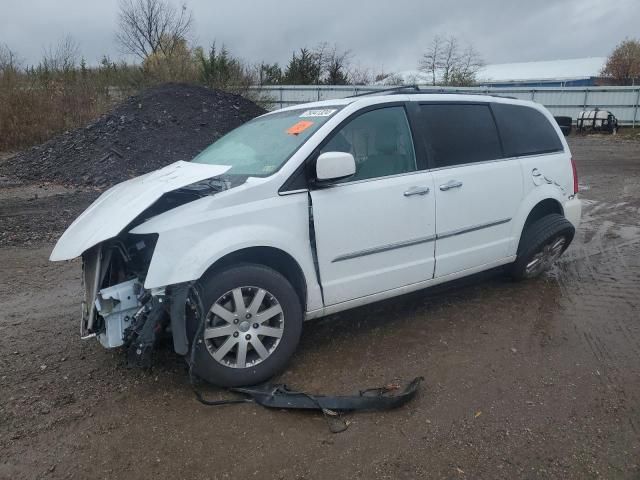 2016 Chrysler Town & Country Touring