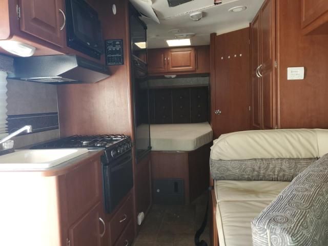 2014 Winnebago 2014 Ford Econoline E350 Super Duty Cutaway Van