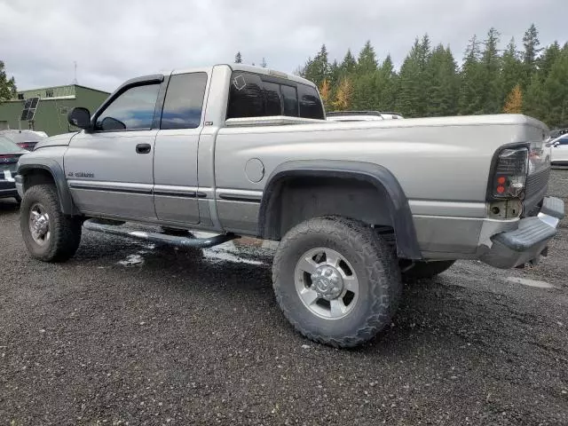 2000 Dodge RAM 2500