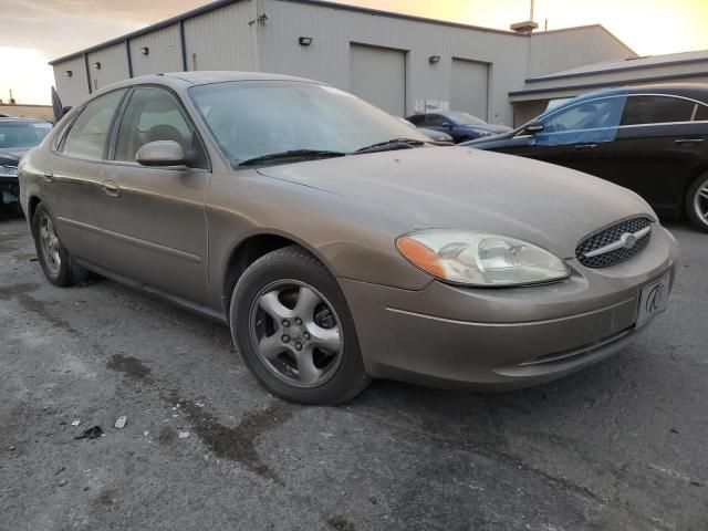 2002 Ford Taurus SE