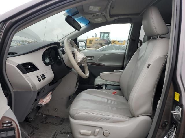 2011 Toyota Sienna XLE