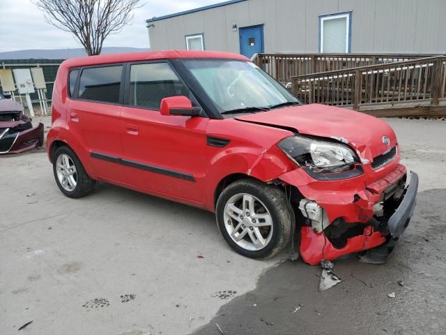 2010 KIA Soul +