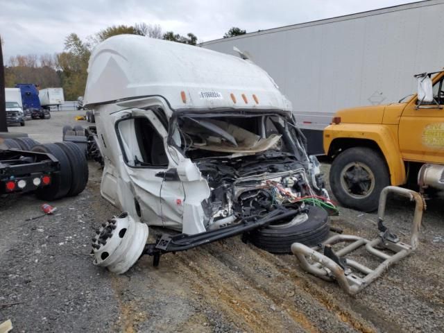 2025 Freightliner Cascadia 126