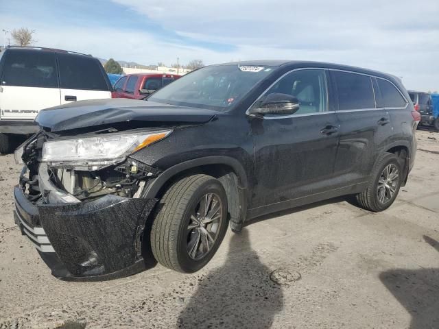 2019 Toyota Highlander LE