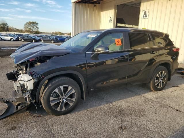 2023 Toyota Highlander Hybrid XLE