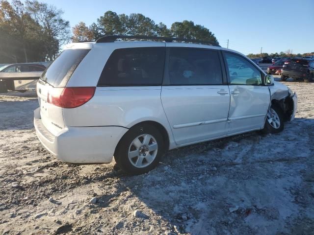 2007 Toyota Sienna XLE