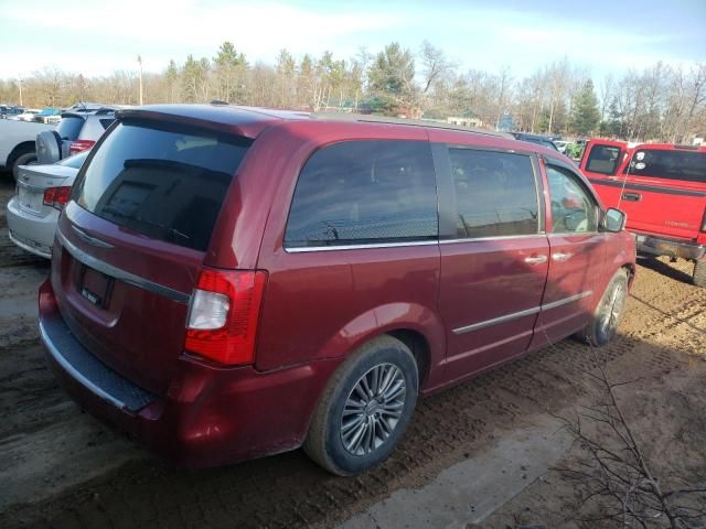 2014 Chrysler Town & Country Touring L