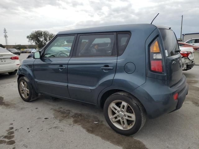 2011 KIA Soul +