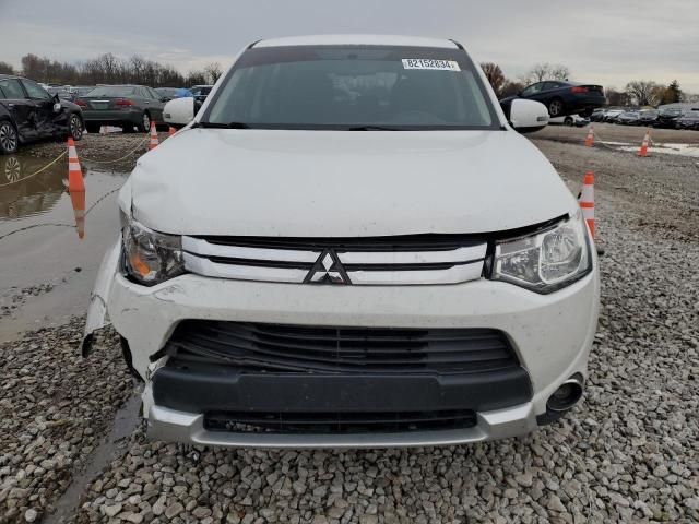 2015 Mitsubishi Outlander SE