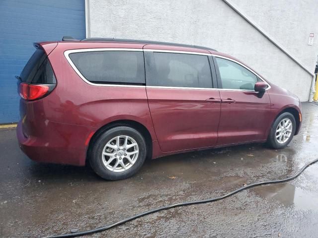 2021 Chrysler Voyager LX