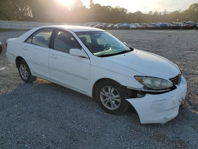 2005 Toyota Camry LE