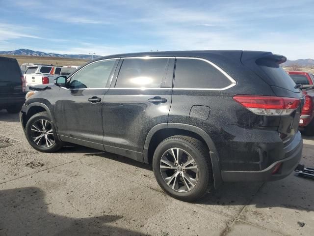 2019 Toyota Highlander LE