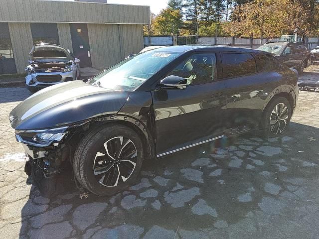 2023 KIA EV6 Light