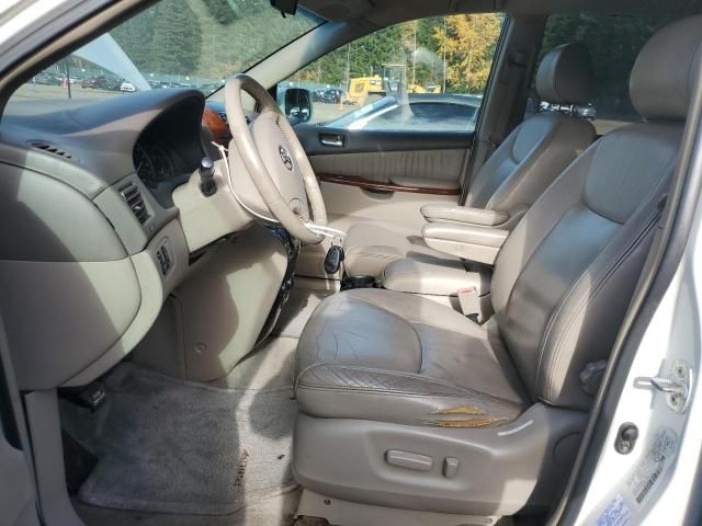 2004 Toyota Sienna XLE