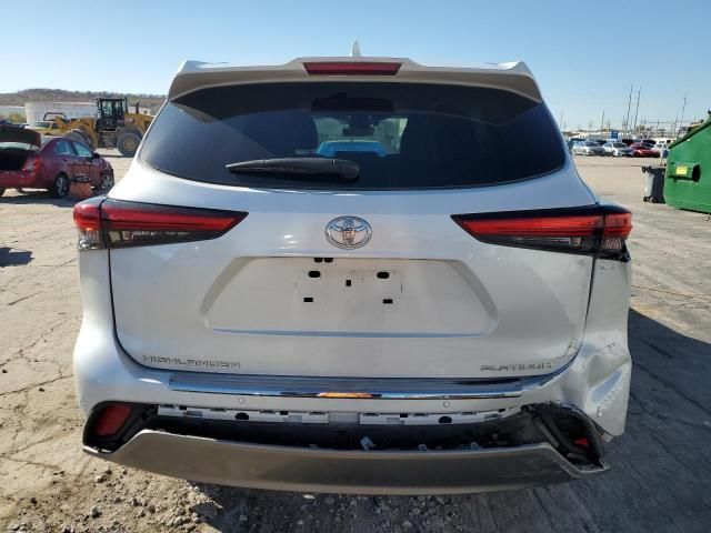 2022 Toyota Highlander Platinum