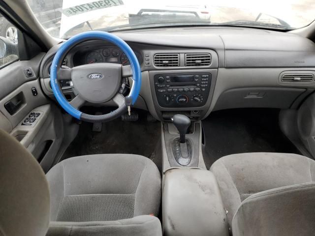 2004 Ford Taurus SE