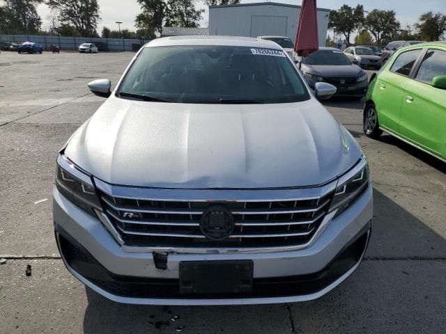 2020 Volkswagen Passat R-Line