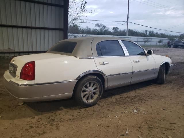 2007 Lincoln Town Car Signature