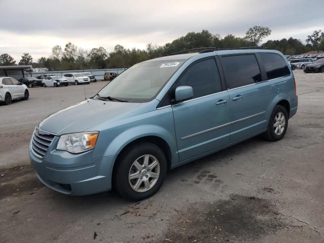 2009 Chrysler Town & Country Touring