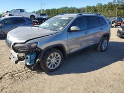 Salvage cars for sale at Greenwell Springs, LA auction: 2021 Jeep Cherokee Latitude