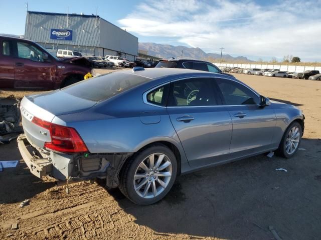 2017 Volvo S90 T6 Momentum