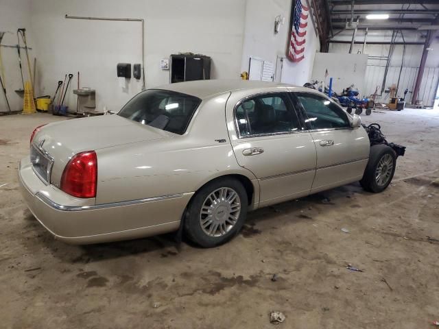 2009 Lincoln Town Car Signature Limited