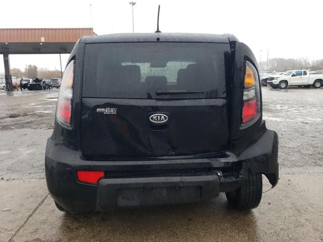 2011 KIA Soul +