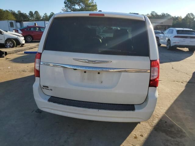 2012 Chrysler Town & Country Touring