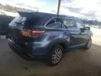 2016 Toyota Highlander LE