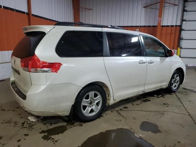 2011 Toyota Sienna XLE