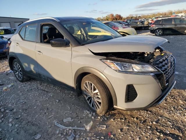 2022 Nissan Kicks SV