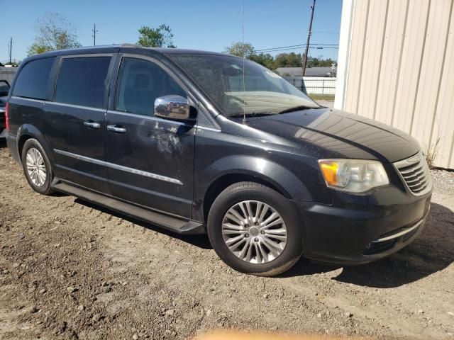 2012 Chrysler Town & Country Limited