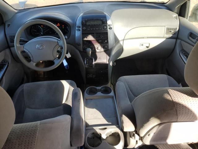 2009 Toyota Sienna CE