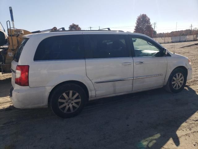 2014 Chrysler Town & Country Touring