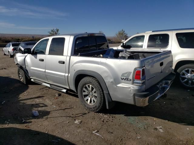 2006 Mitsubishi Raider Durocross