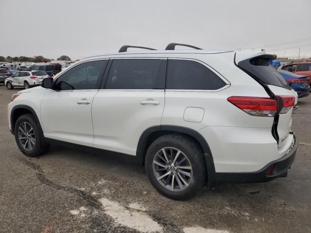 2019 Toyota Highlander SE