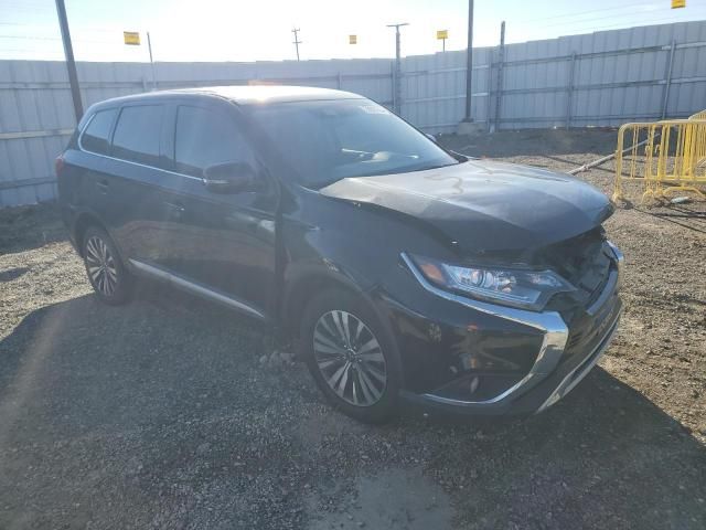 2020 Mitsubishi Outlander SE